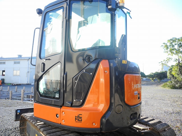日立建機 ZX40U-5B